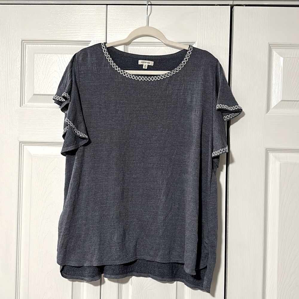 Max Studio blouse, size 1X, cool blue/gray color